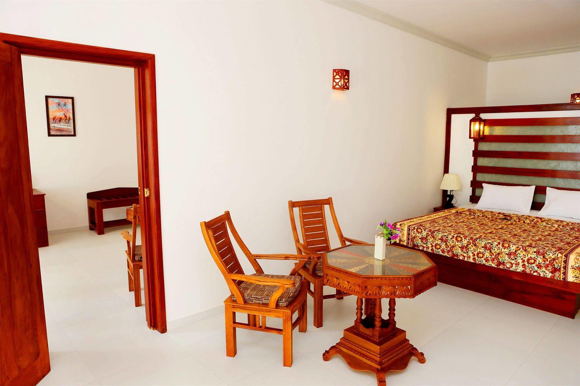 Hotel Oasey 3*